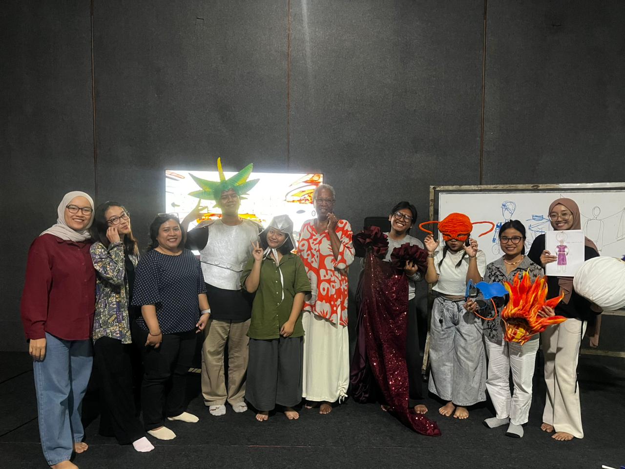 Guest Lecture oleh Loyce Arthur [Iowa University]